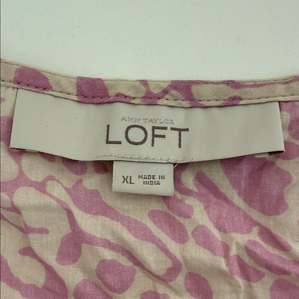 LOFT Pink and Cream Ruffled Blouse - Picture 4 of 8